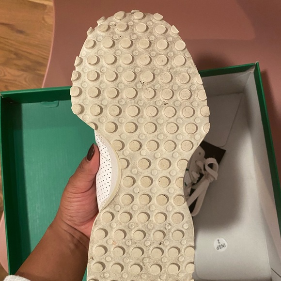 New Balance White and Green Sneakers - Picture 5 of 8